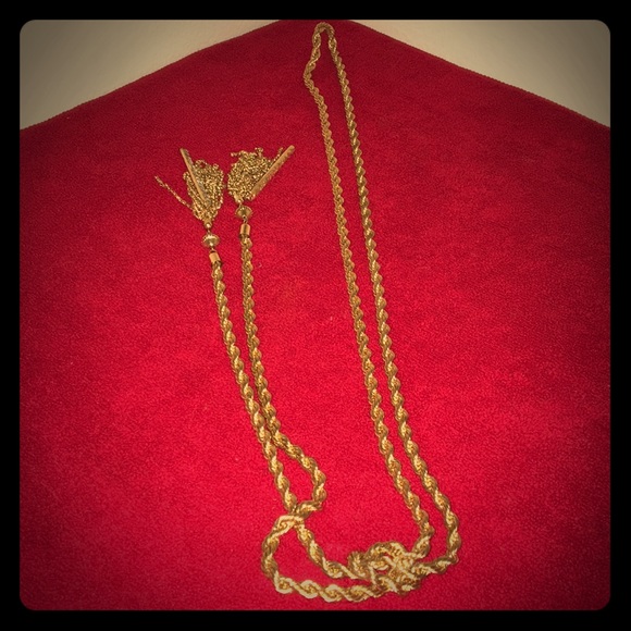 BaubleBar Jewelry - Iced Gold Lariat Necklace BaubleBar Jewelry - Iced Gold Lariat Necklace